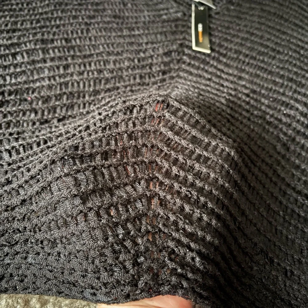 BCBGMaxAzria DEADSTOCK Knit Top - Picture 2 of 4